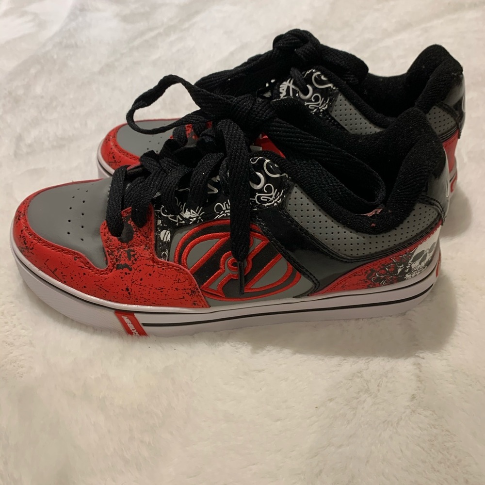 Brand new heelys